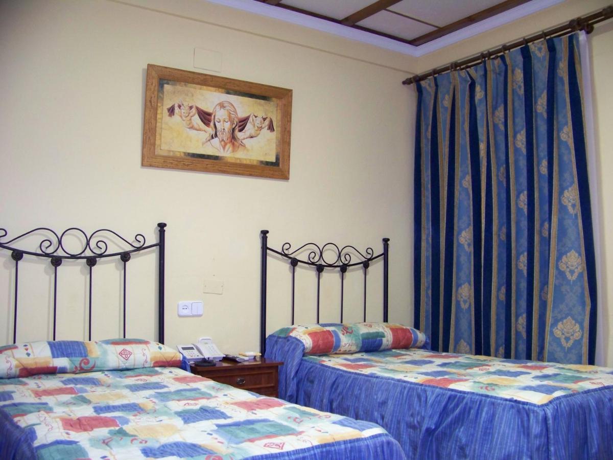 Hostal El Lirio Bollullos Par del Condado Quarto foto