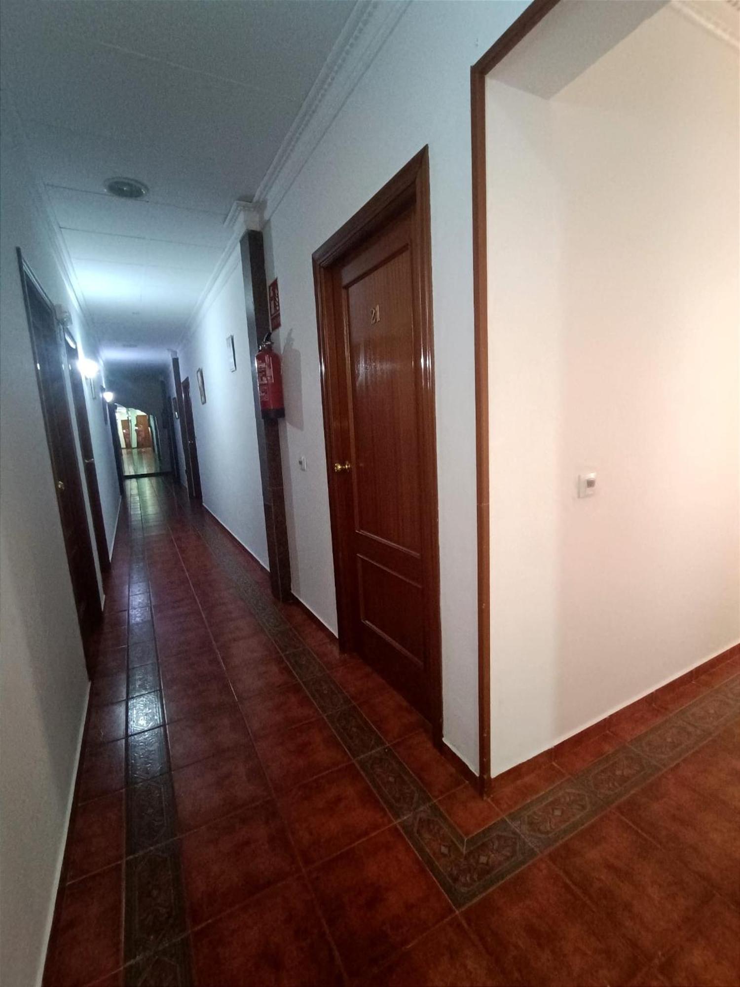 Hostal El Lirio Bollullos Par del Condado Exterior foto